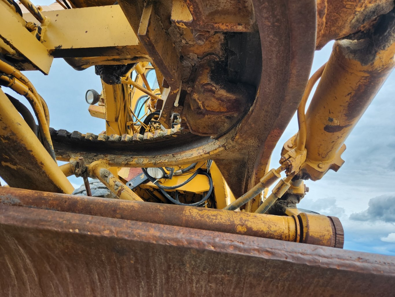 1965 Caterpillar 16 Motor Grader