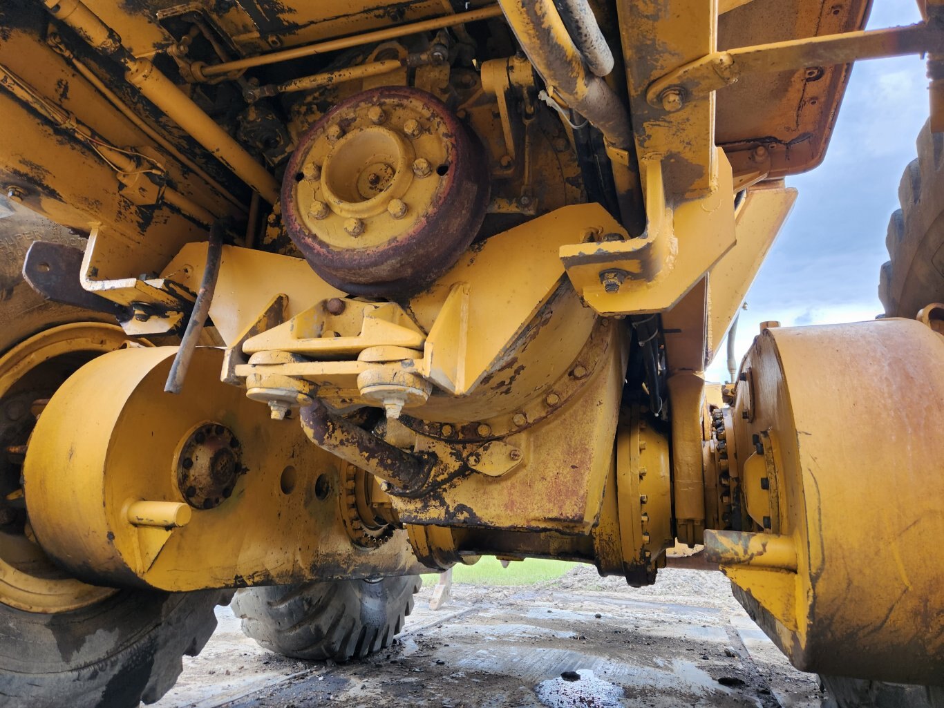 1965 Caterpillar 16 Motor Grader