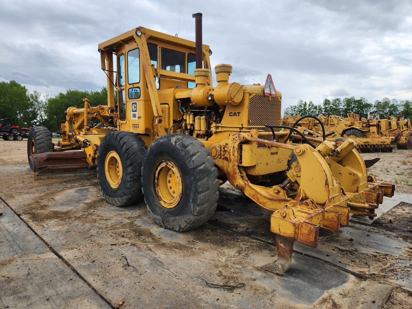 1965 Caterpillar 16 Motor Grader