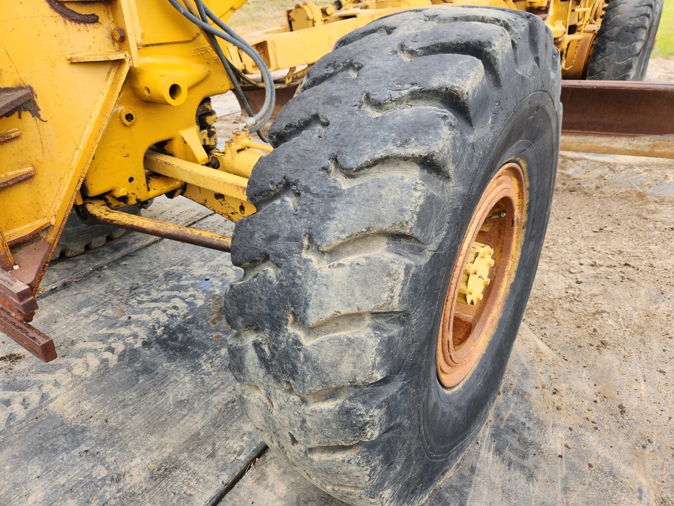 1965 Caterpillar 16 Motor Grader