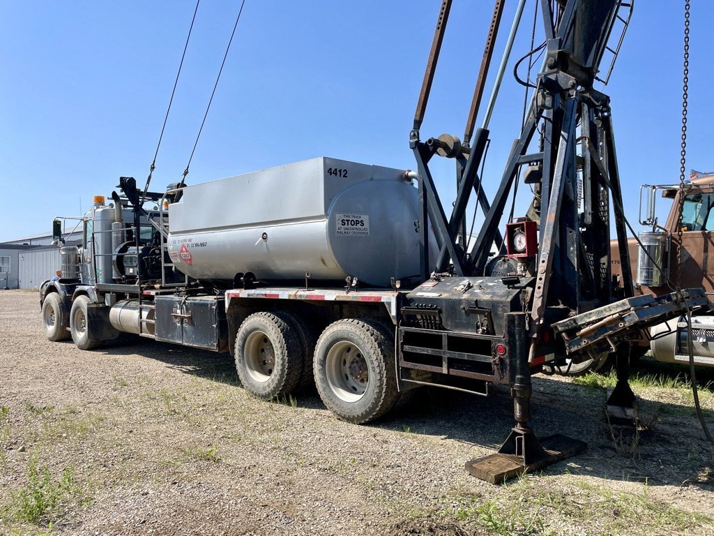 2004 Kenworth T800 8x4 54 Ft Flushby Rig