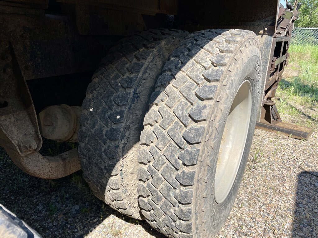 2004 Kenworth T800 8x4 54 Ft Flushby Rig