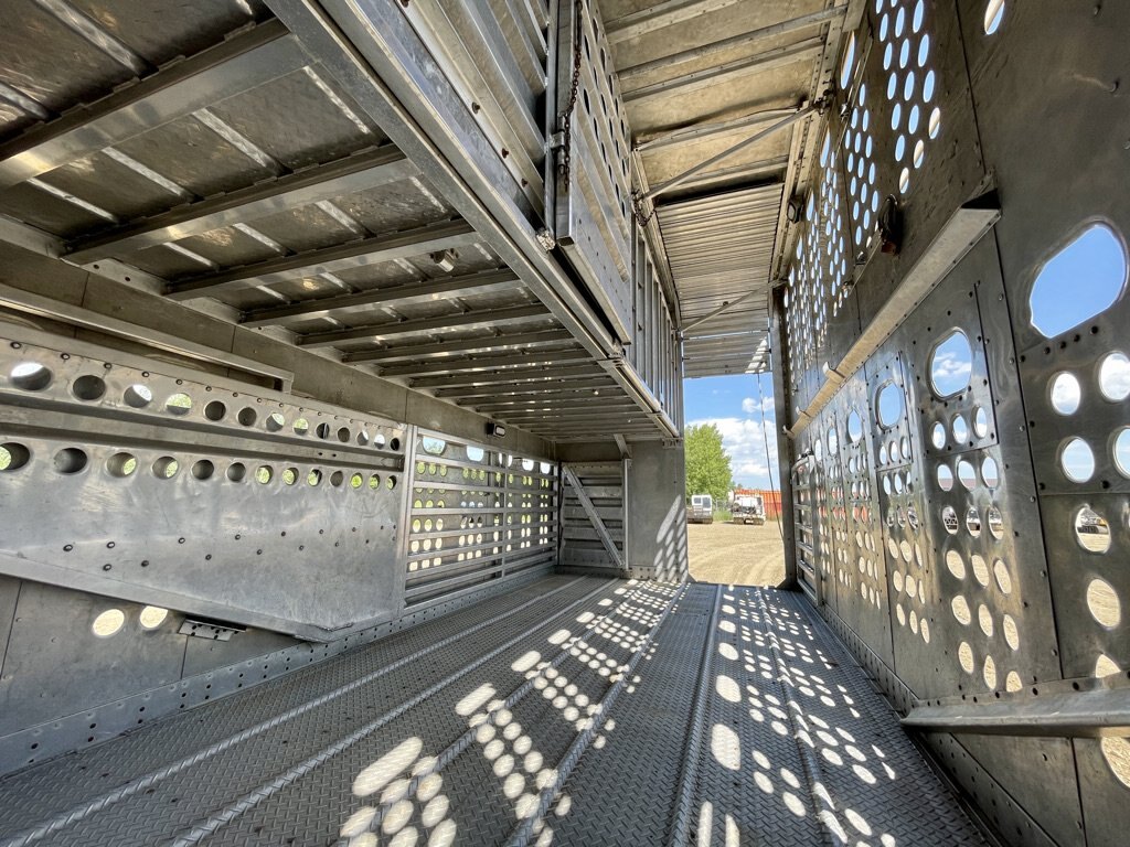 2008 Merritt Aluminum Cattle Liner Pot Trailer