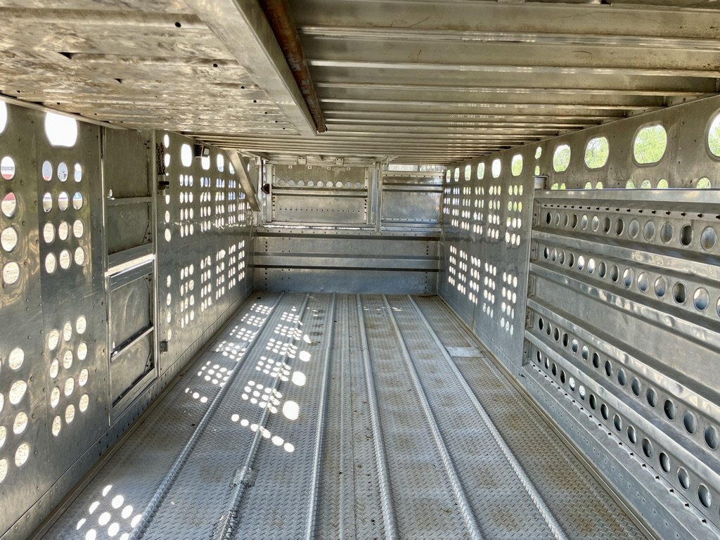 2008 Merritt Aluminum Cattle Liner Pot Trailer