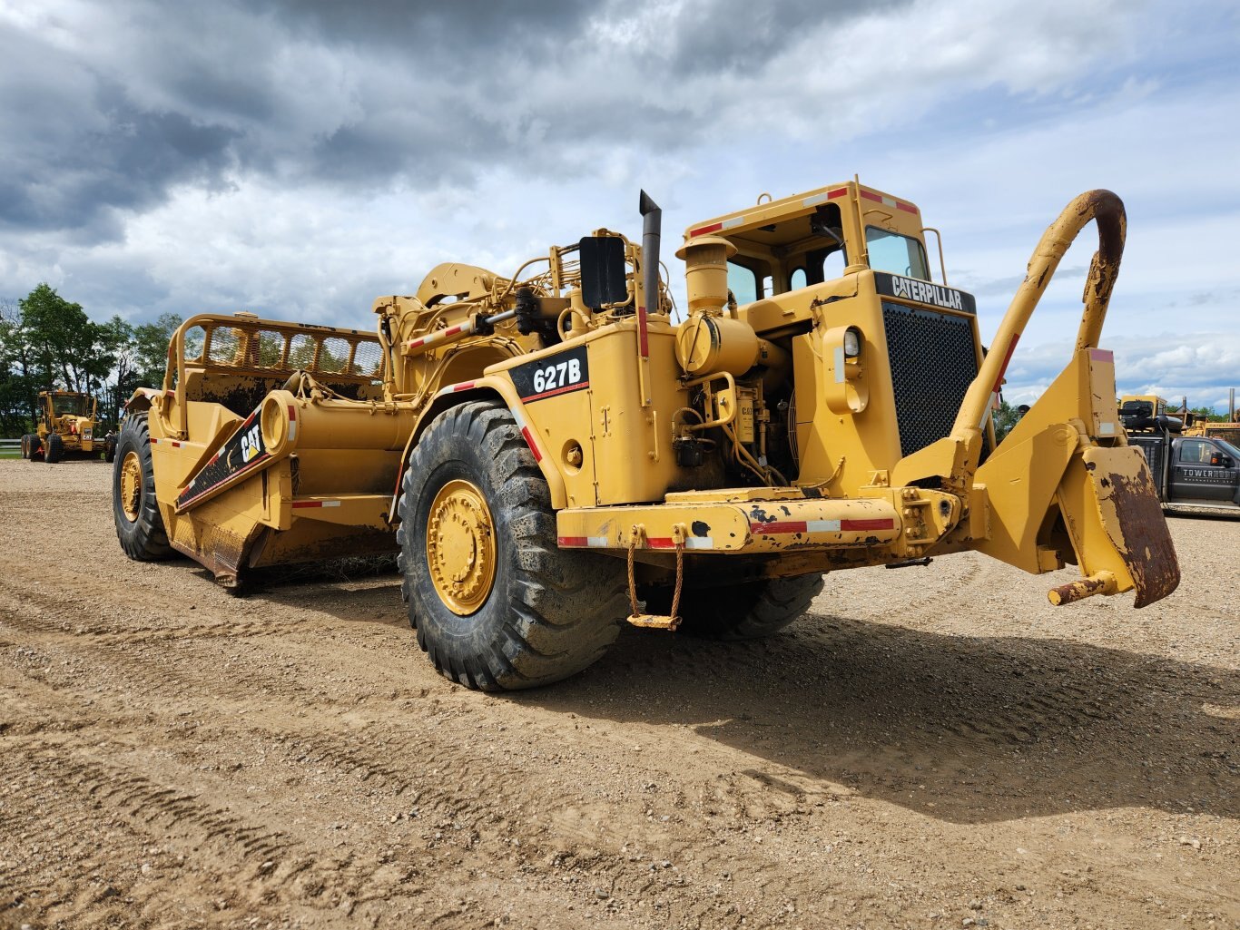 1980 Caterpillar 627B Scraper