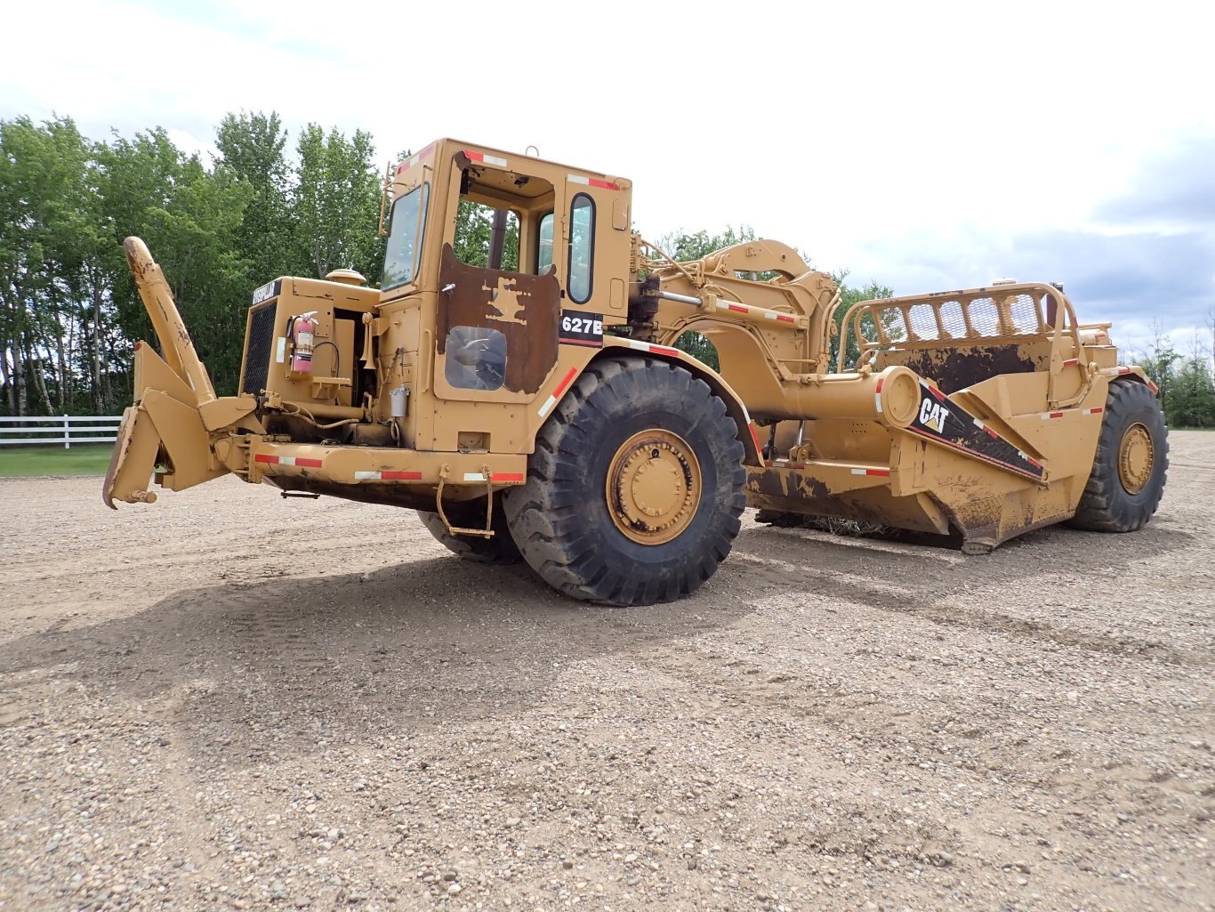 1980 Caterpillar 627B Scraper