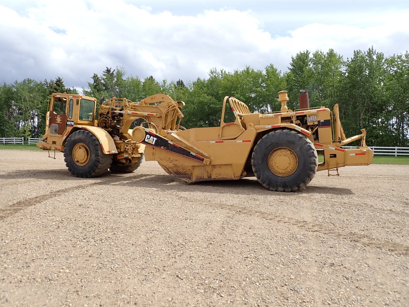 1980 Caterpillar 627B Scraper