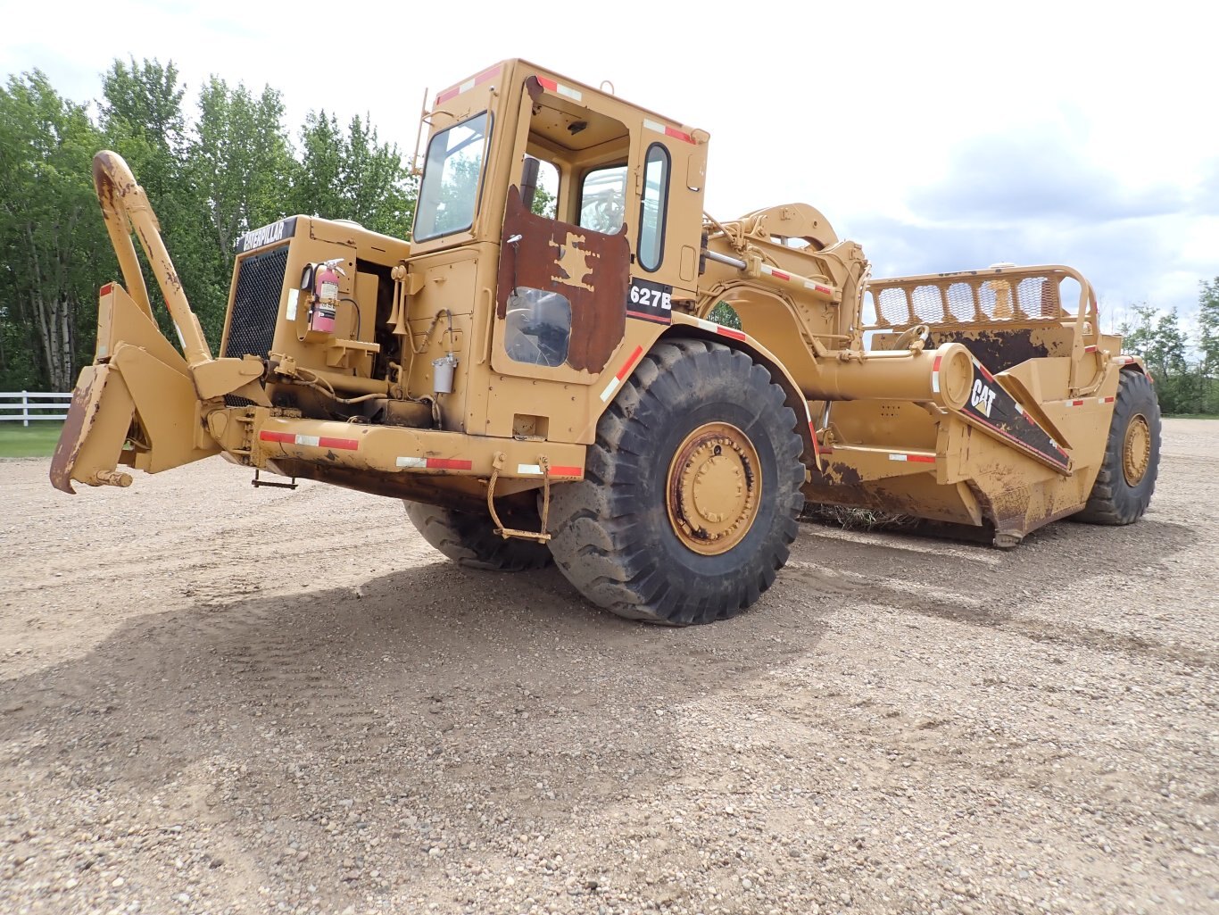 1980 Caterpillar 627B Scraper