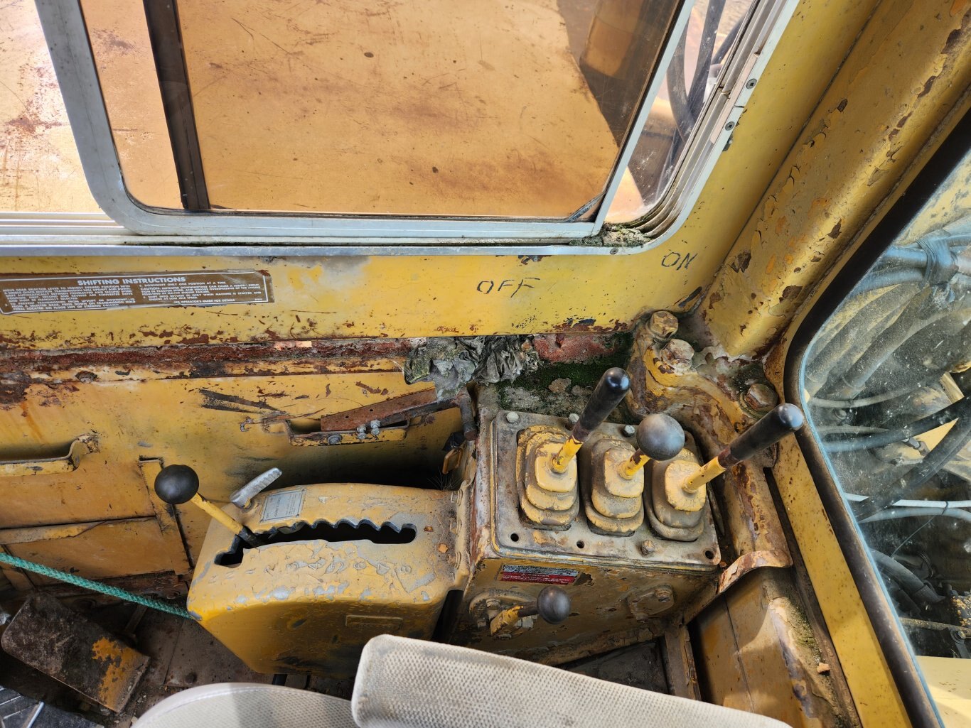 1974 Caterpillar 627B Scraper