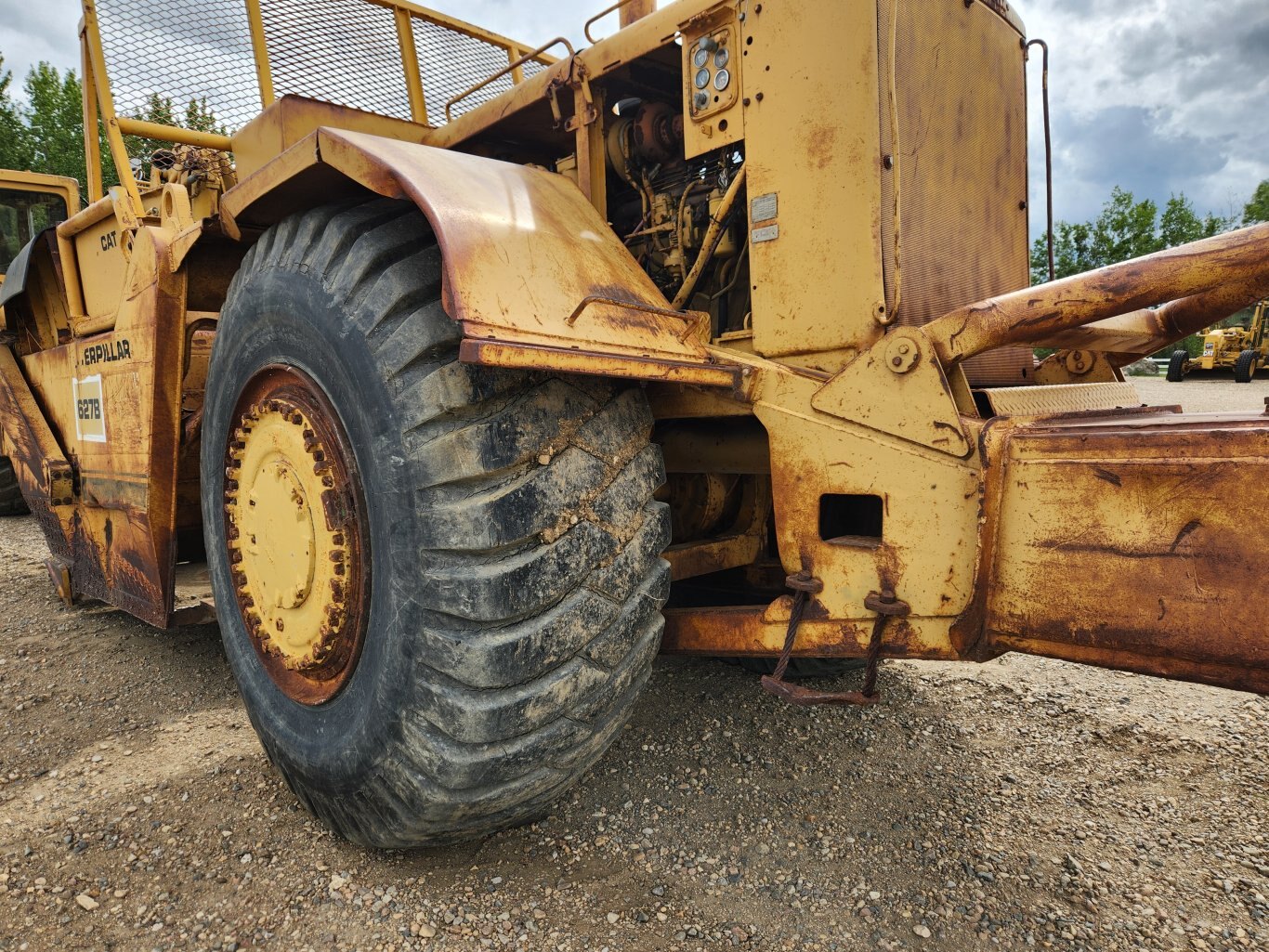 1974 Caterpillar 627B Scraper