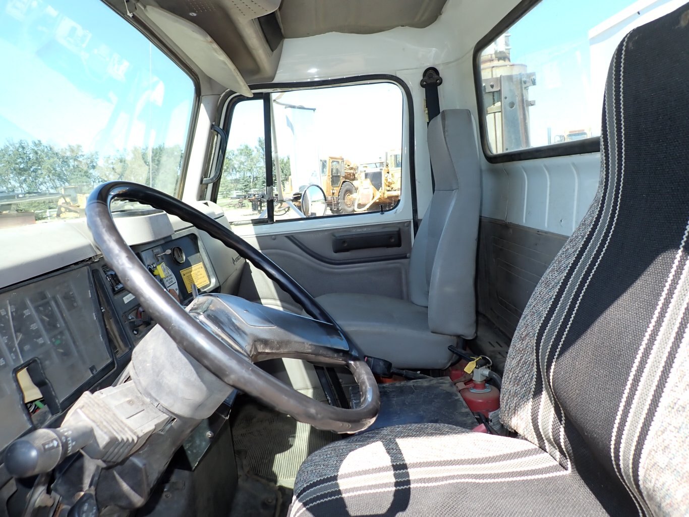 1998 International 4900 Dump Truck