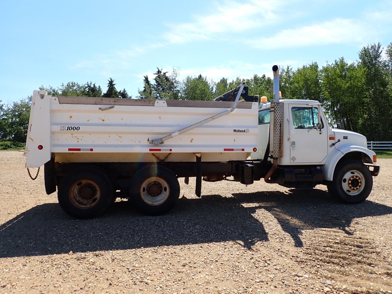 1998 International 4900 Dump Truck