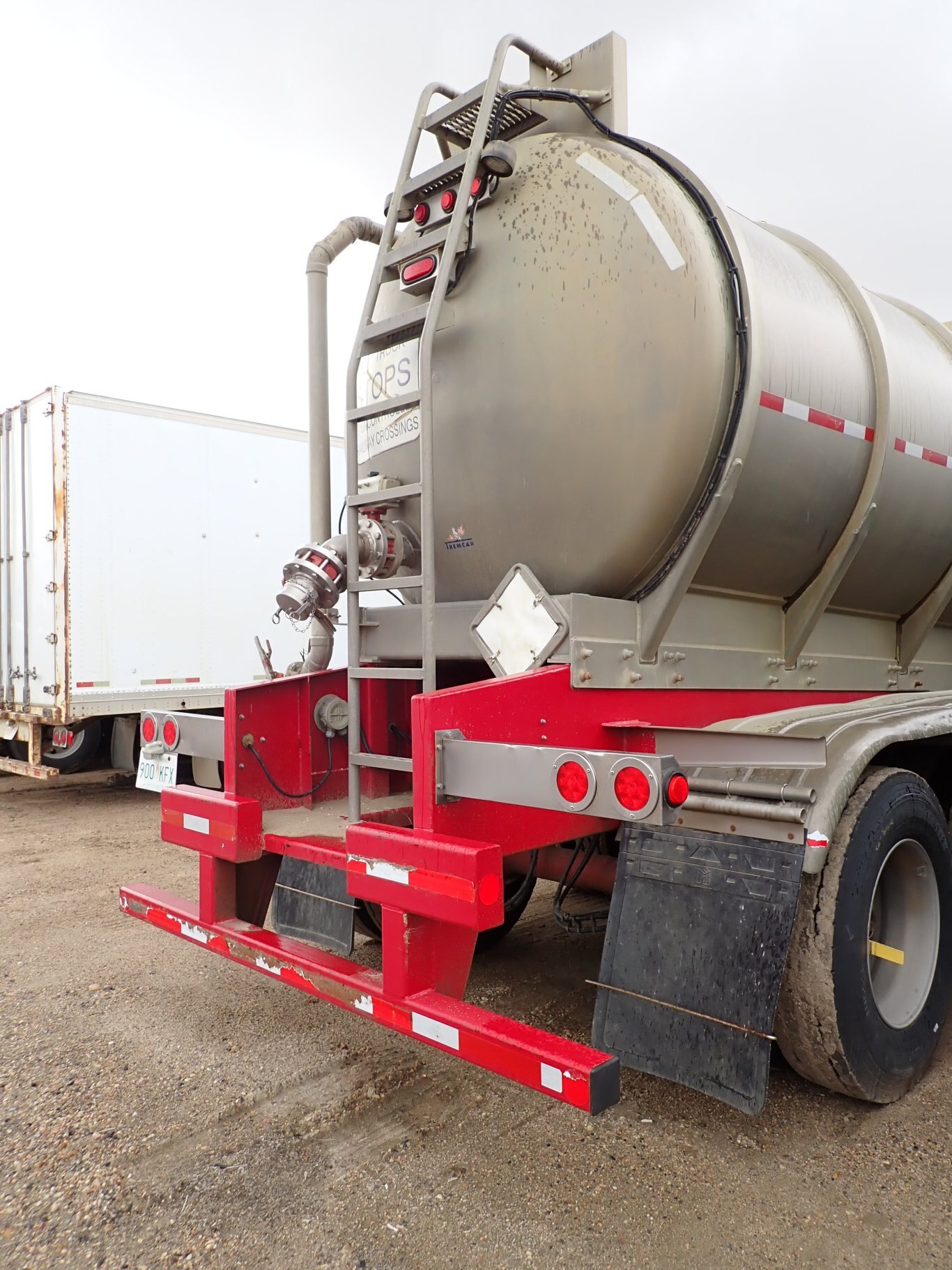 2014 Tremcar 38m3 407 Tank Trailer