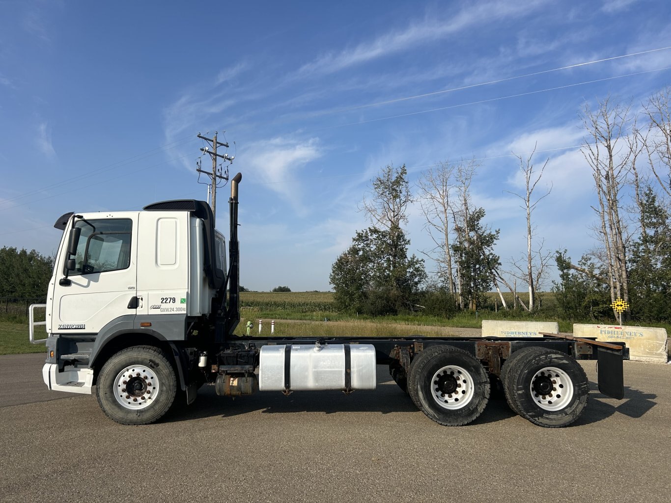 2004 Kenworth K360 T/A Cab and Chassis