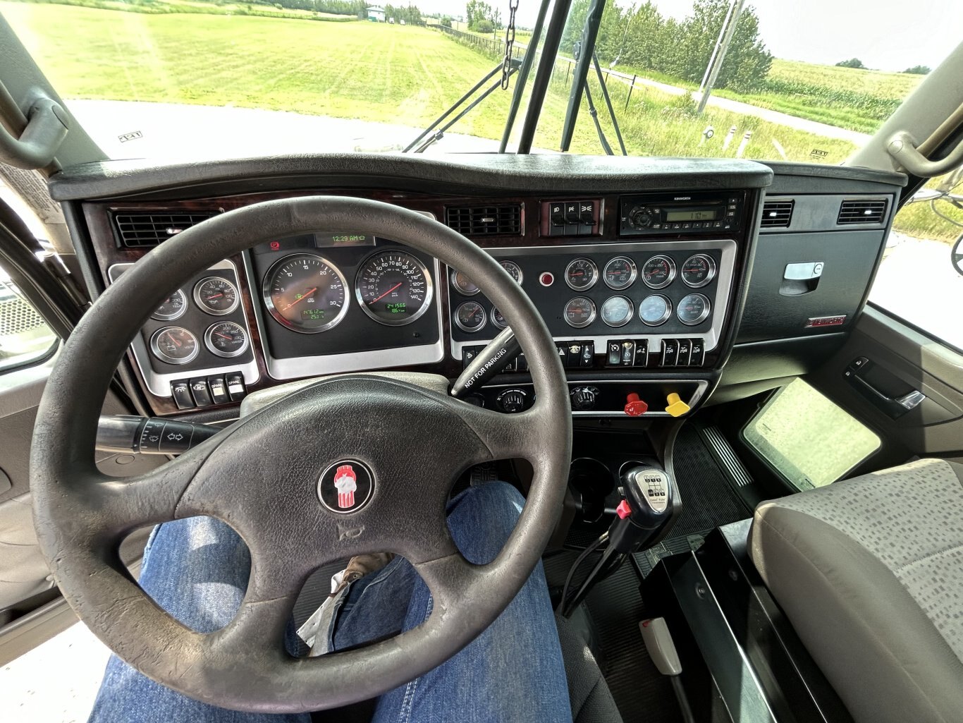 2013 Kenworth T800 T/A Cab and Chassis