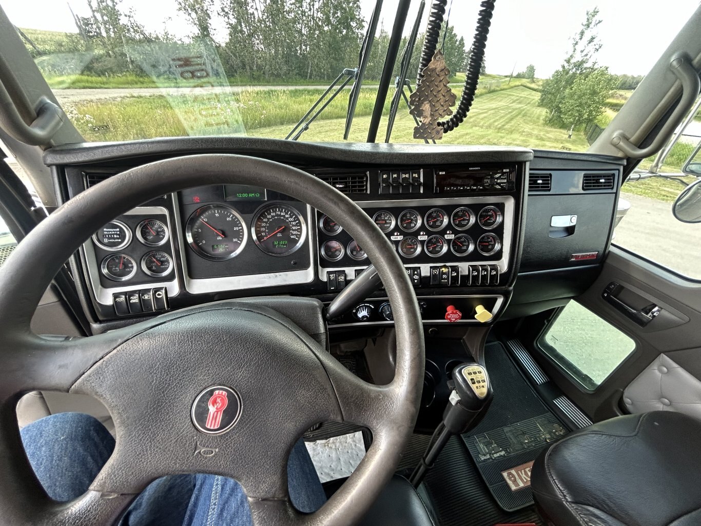 2014 Kenworth T800 Tridrive Combo Vac