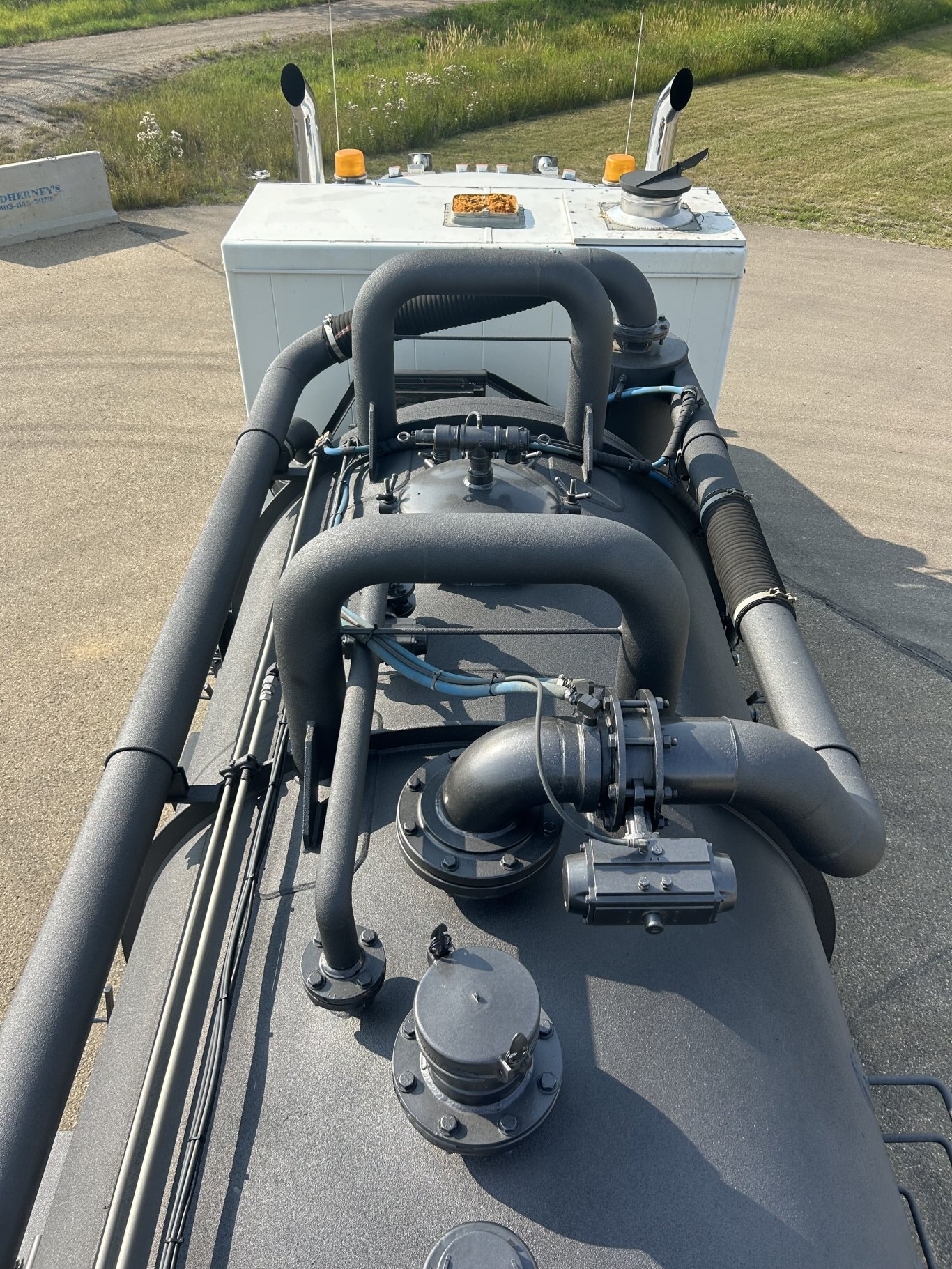 2014 Kenworth T800 Tridrive Combo Vac