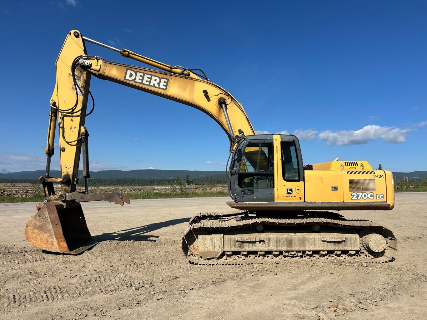 2005 John Deere 270C LC Excavator w/ Thumb