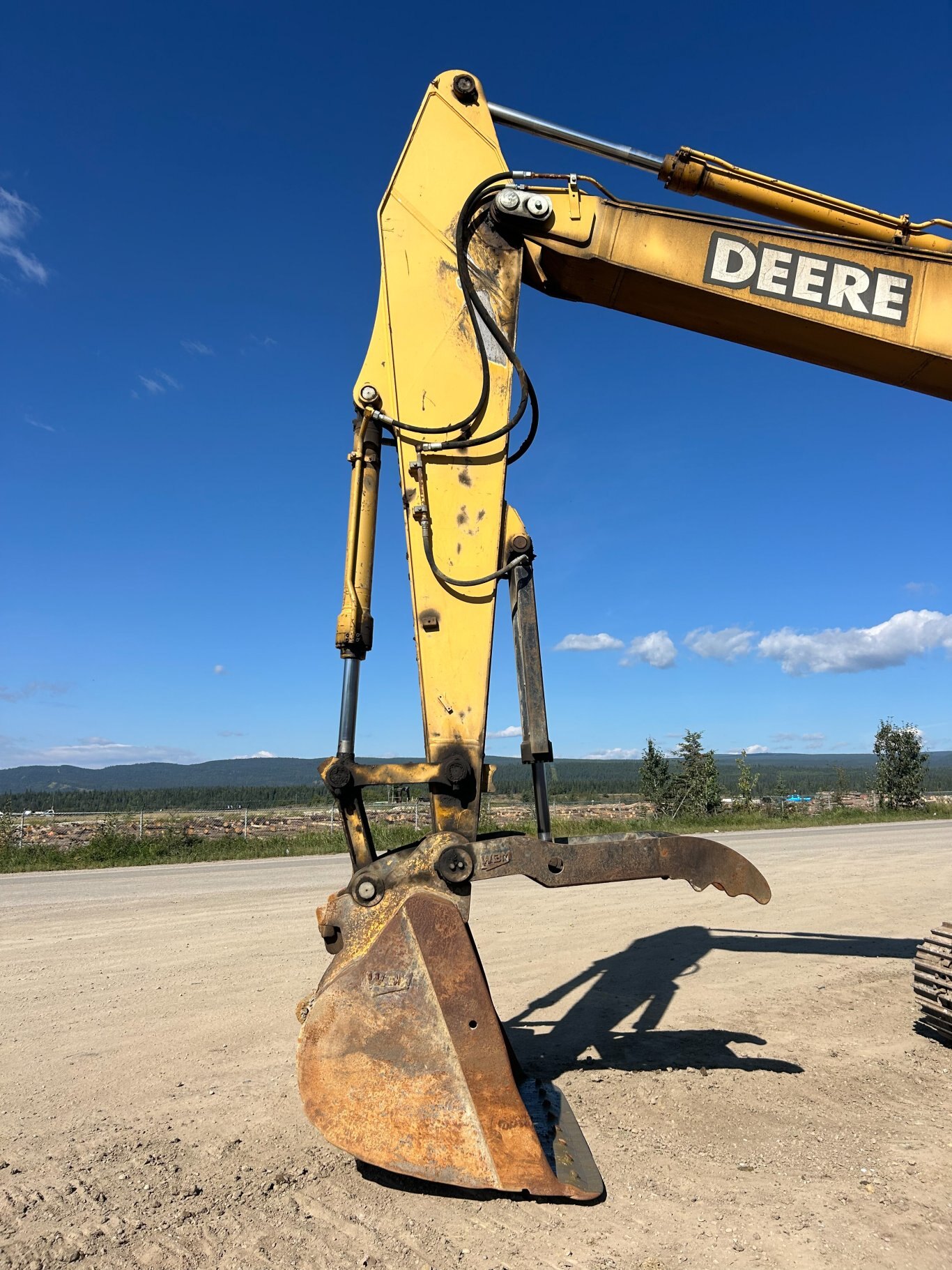 2005 John Deere 270C LC Excavator w/ Thumb