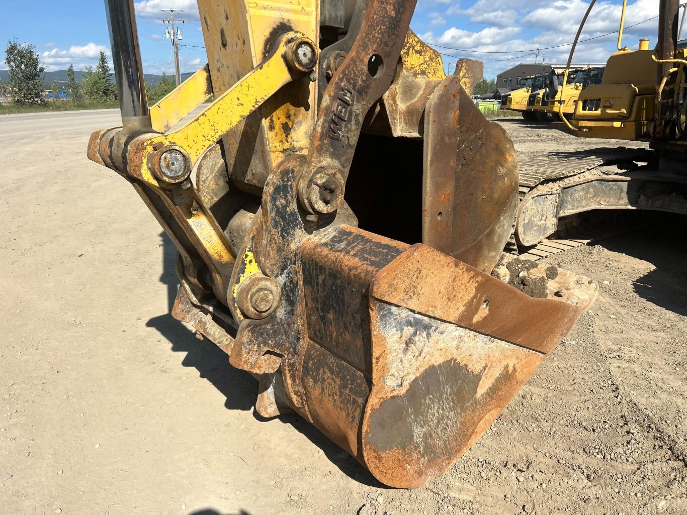 2005 John Deere 270C LC Excavator w/ Thumb