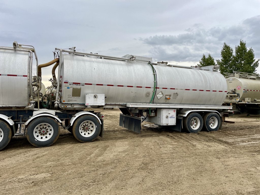 2013 Tremcar TC 407 Aluminum Super B Train Tank Trailer