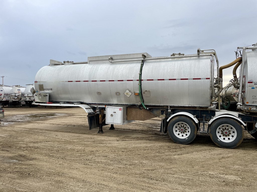 2013 Tremcar TC 407 Aluminum Super B Train Tank Trailer