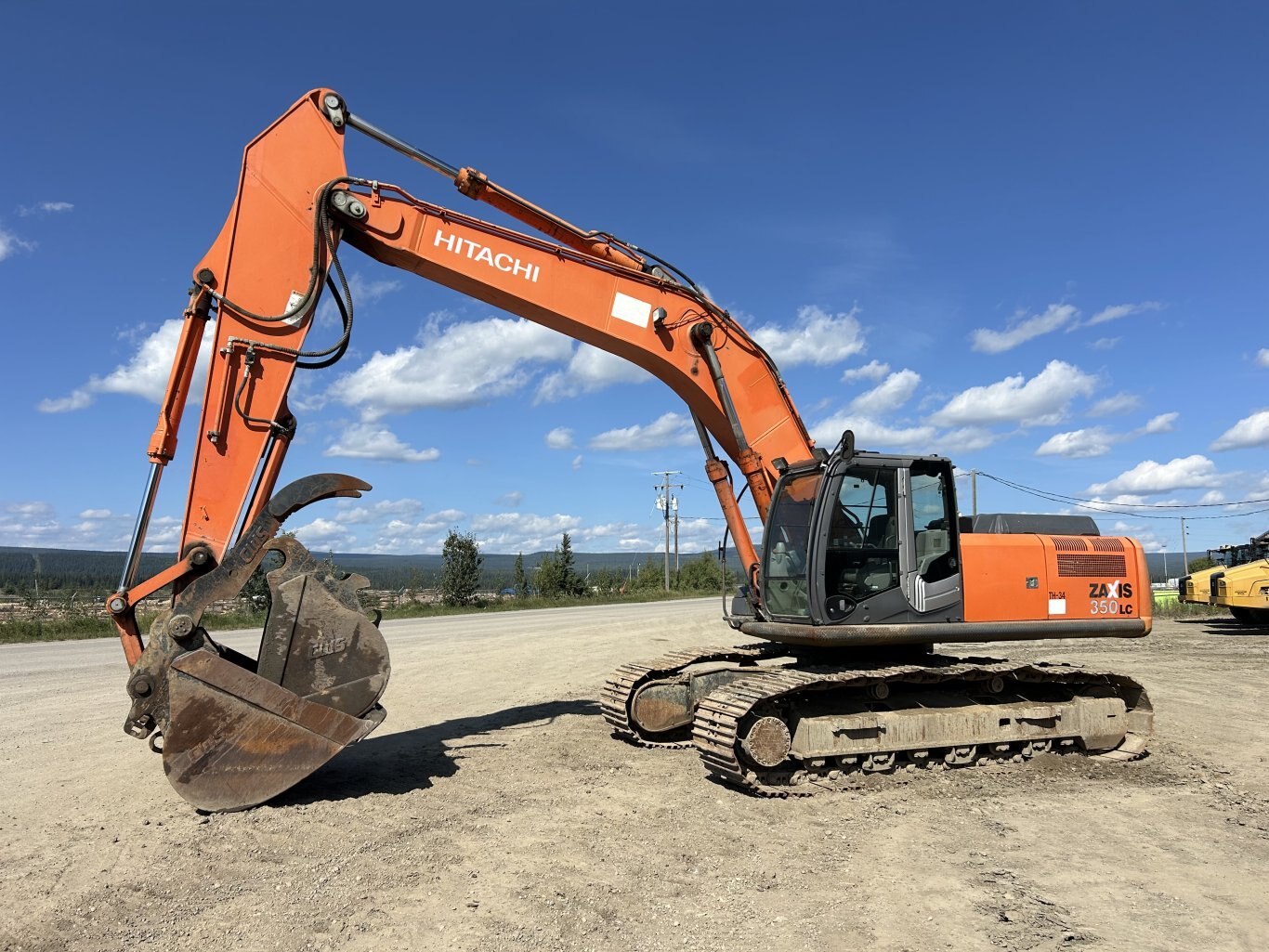 2010 Hitachi X350LC-3 Excavator w/ Thumb