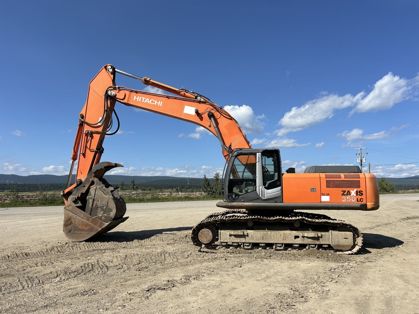 2010 Hitachi X350LC 3 Excavator w/ Thumb