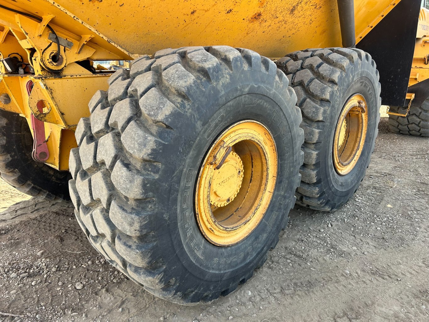 2005 Volvo A30D Articulating Dump Truck