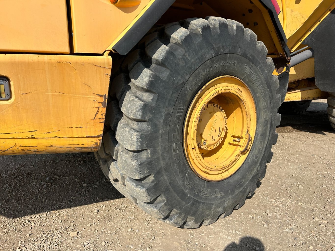 2005 Volvo A30D Articulating Dump Truck