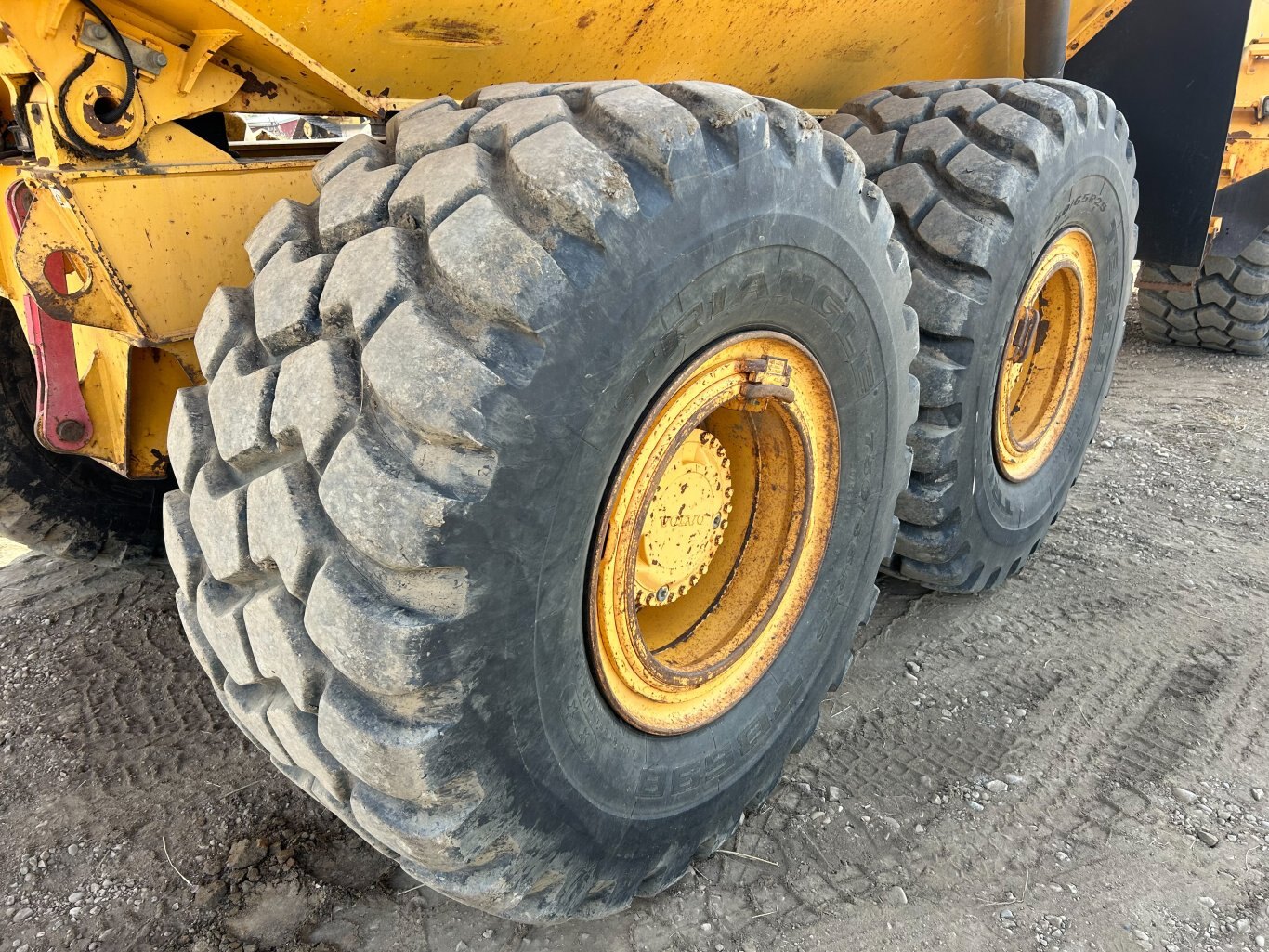 2005 Volvo A30D Articulating Dump Truck