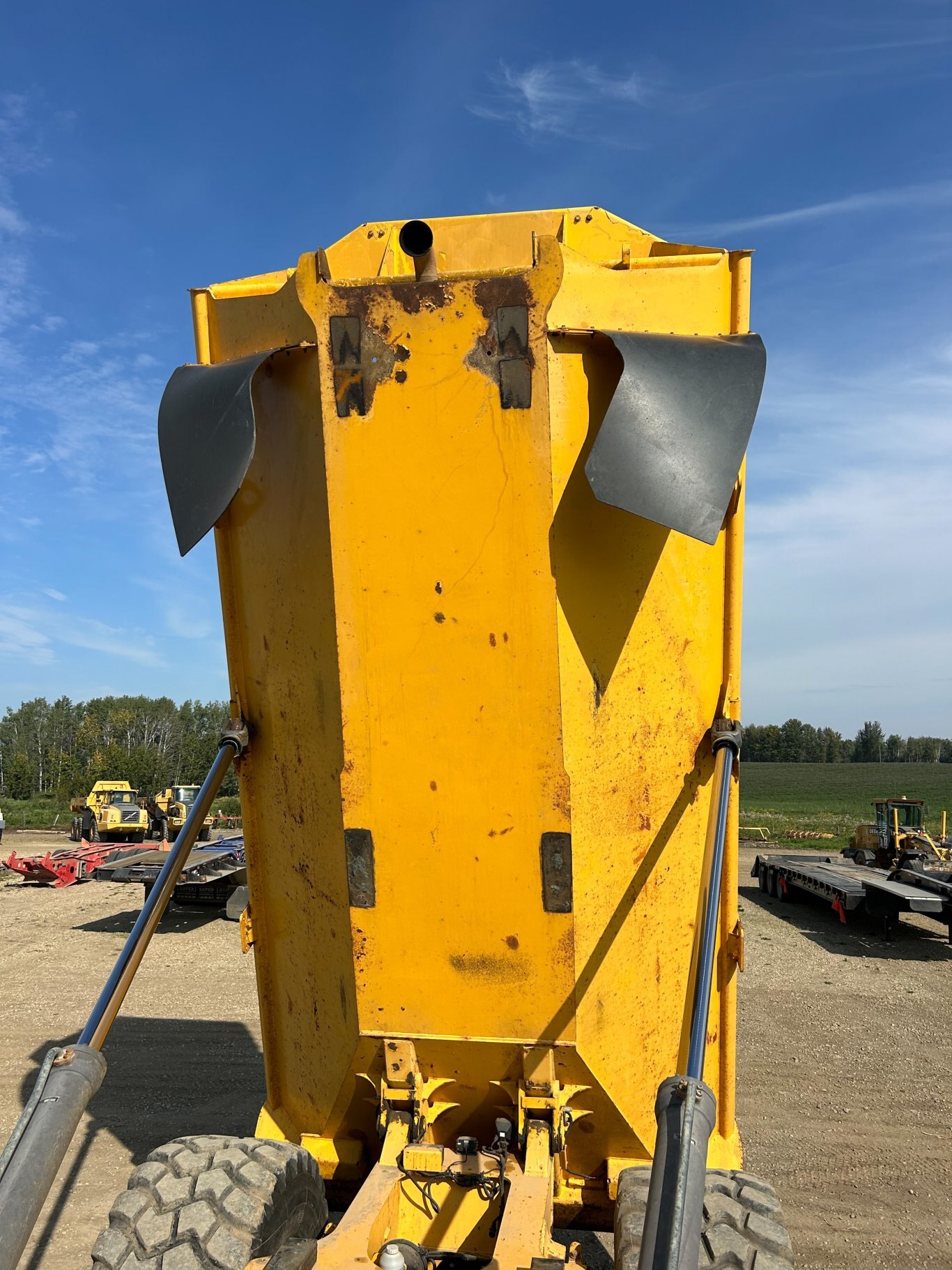 2005 Volvo A30D Articulating Dump Truck