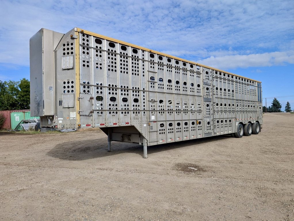 2011 Merritt 53 Ft Aluminum Cattle Liner Triaxle Trailer