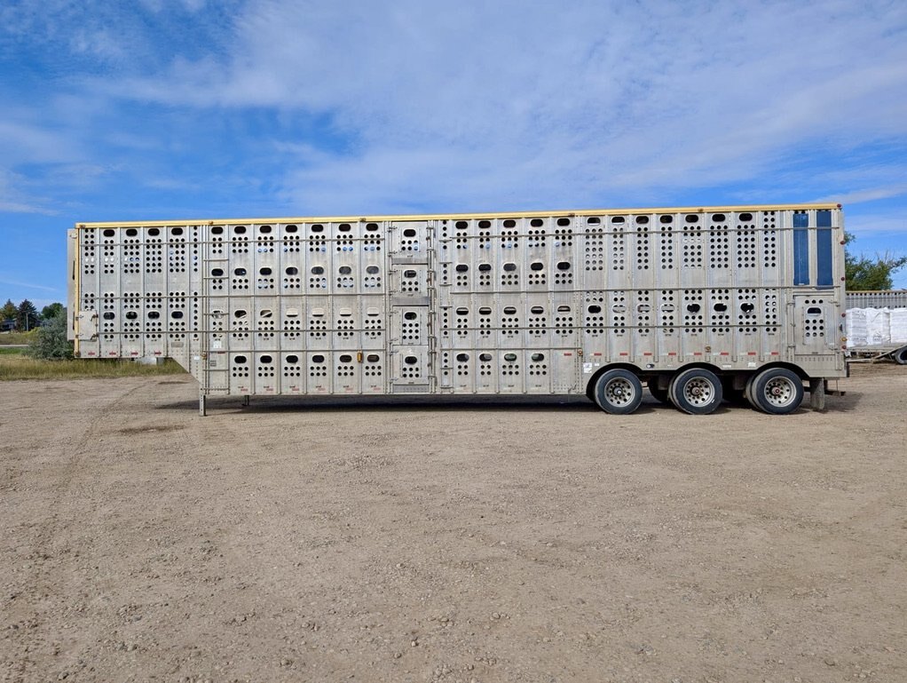 2011 Merritt 53 Ft Aluminum Cattle Liner Triaxle Trailer