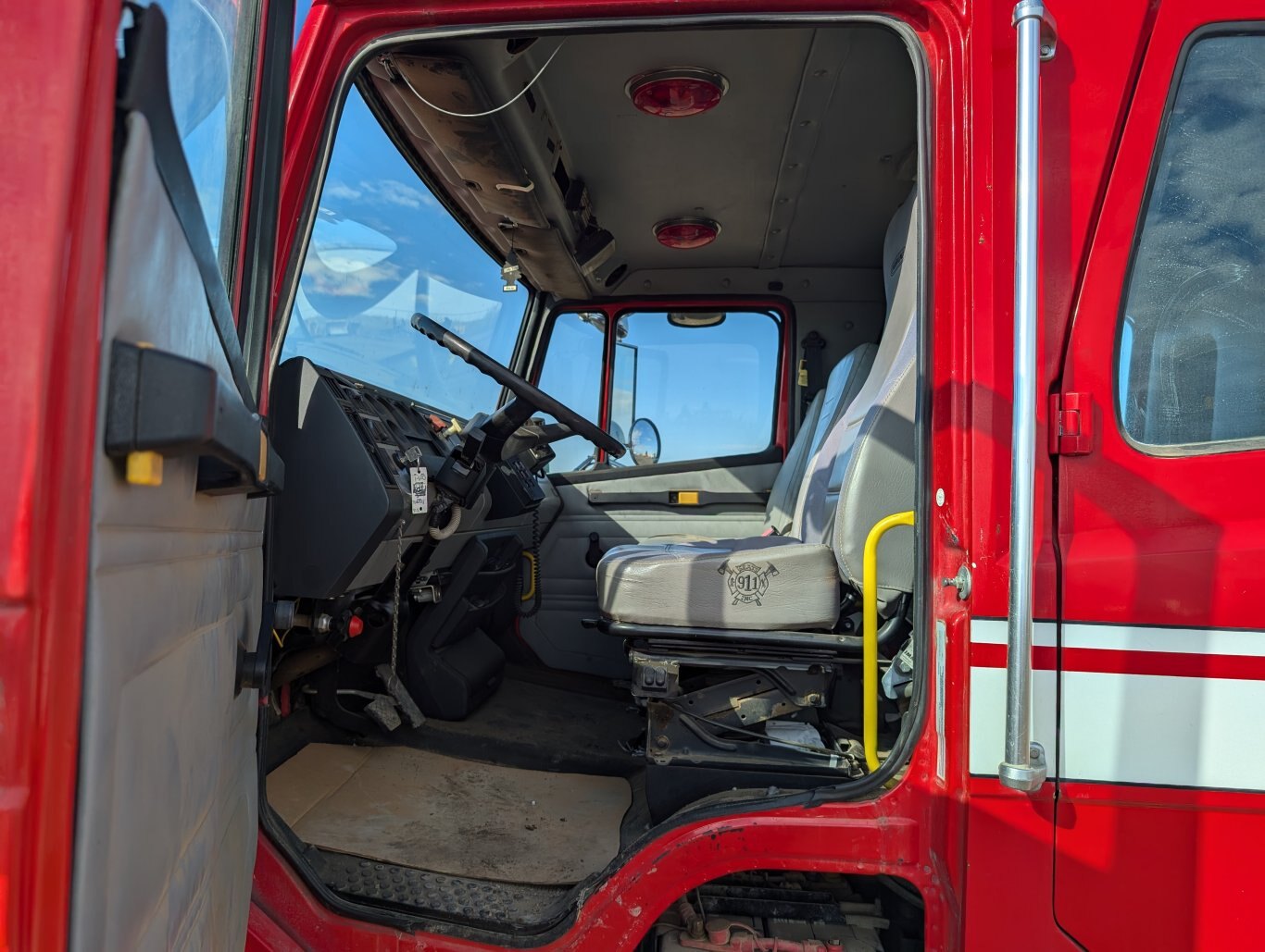 1995 HUB Fire Engine & Equipment Ltd. Pumper Truck