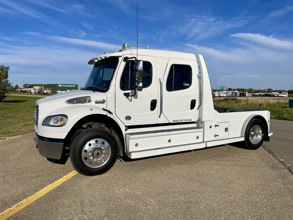 2018 Freightliner M2 106 Western Hauler Sport Chassis 4x2 Truck