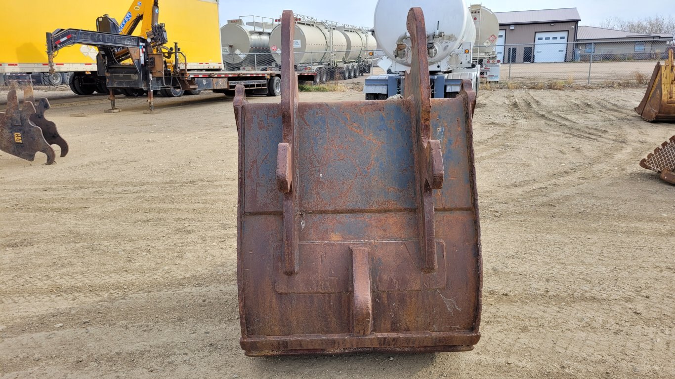 WBM Q/C 46 Inch Excavator Dig Bucket 300 Series