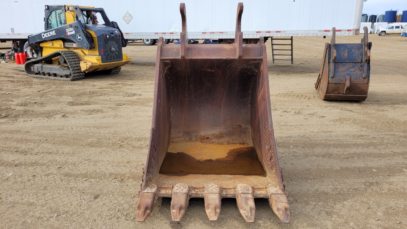 WBM Q/C 46 Inch Excavator Dig Bucket 300 Series