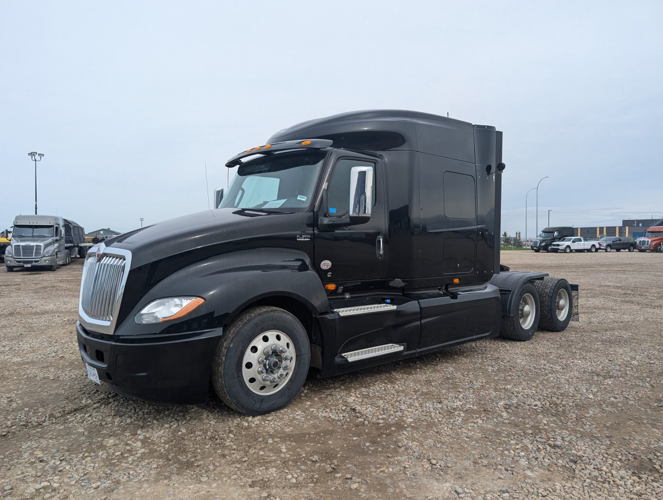 2019 International LT62F T/A Sleeper Truck Tractor