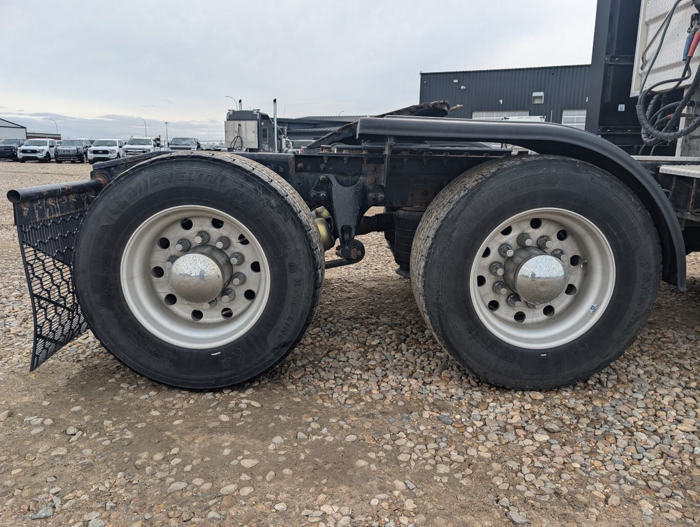 2019 International LT62F T/A Sleeper Truck Tractor