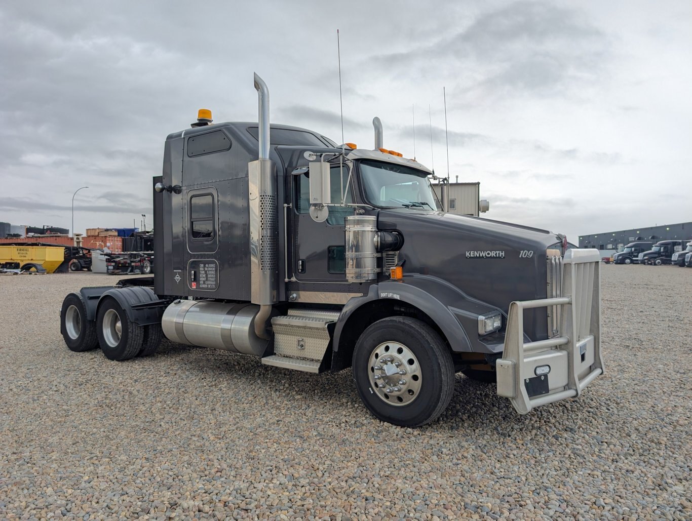 2019 Kenworth T800 Glider T/A Sleeper Truck Tractor