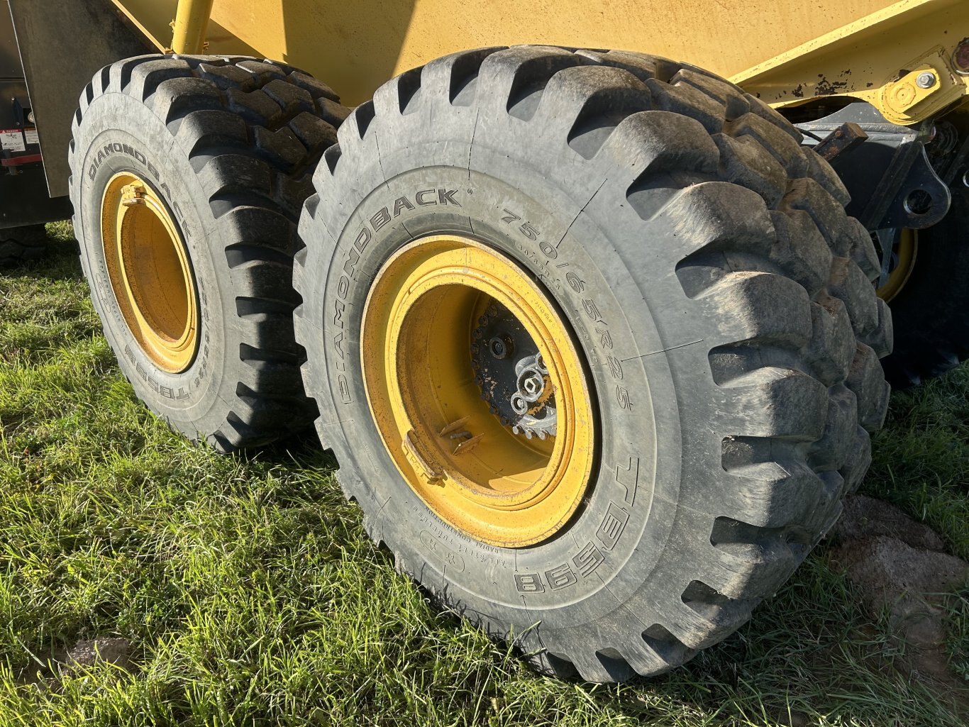 2014 Komatsu HM300 5 Articulating Dump Truck