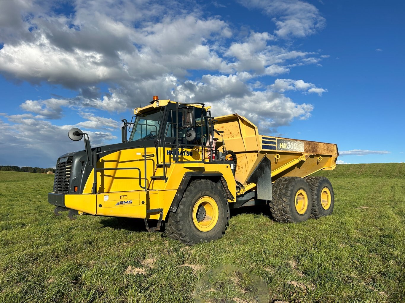 2014 Komatsu HM300-5 Articulating Dump Truck