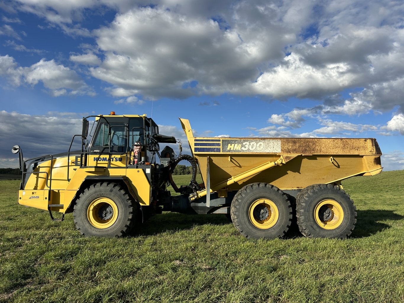 2014 Komatsu HM300 5 Articulating Dump Truck