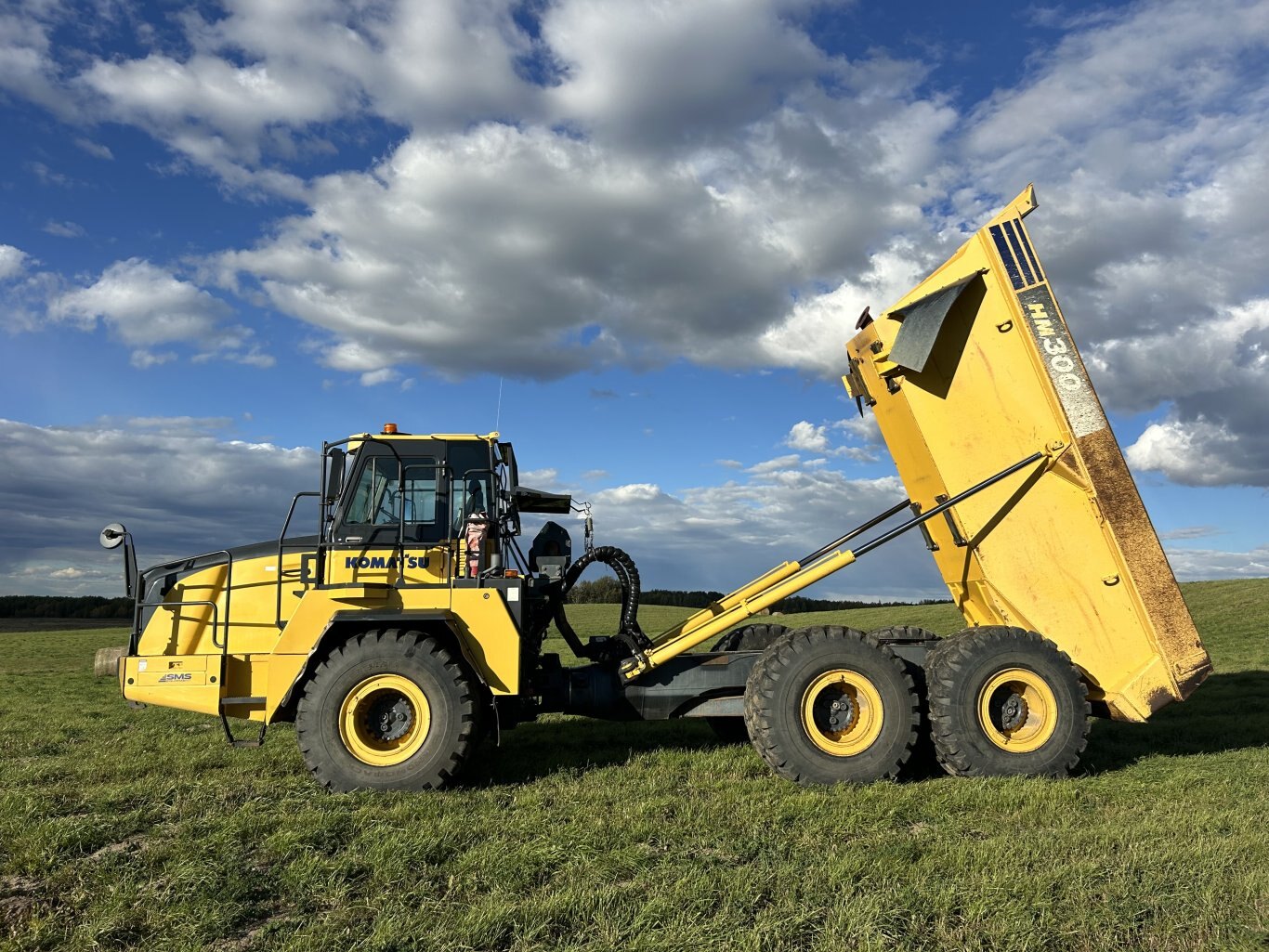 2014 Komatsu HM300 5 Articulating Dump Truck