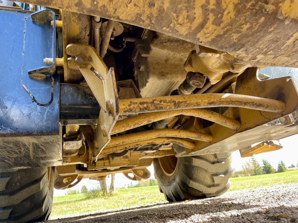 2015 Caterpillar 420F2 Backhoe Loader