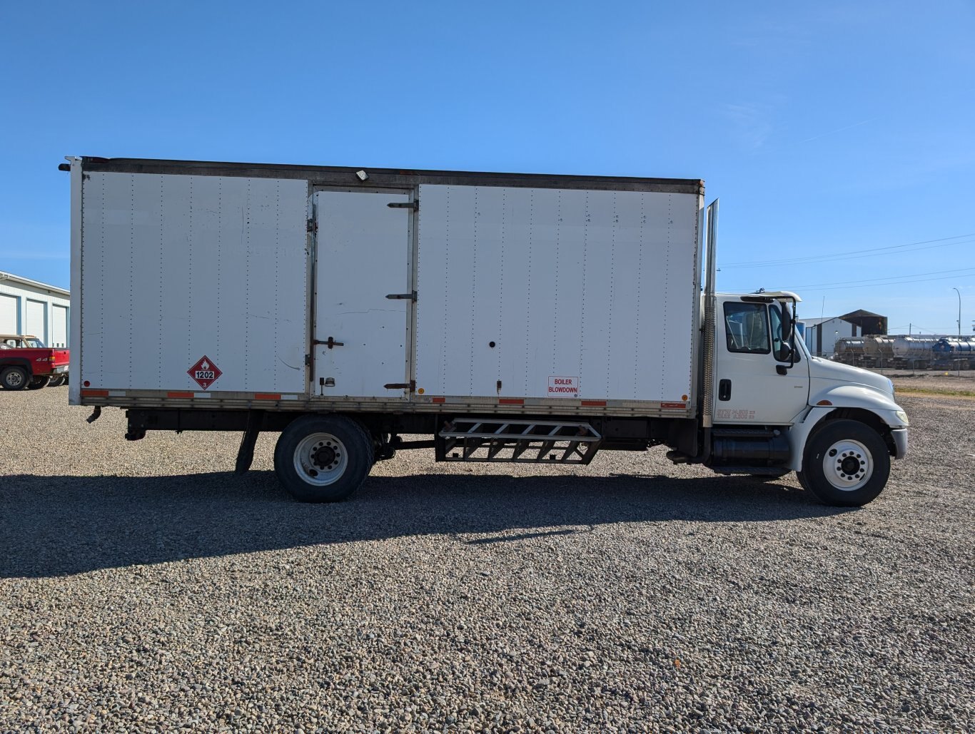 2007 International 4300 S/A Boiler/Steam Truck