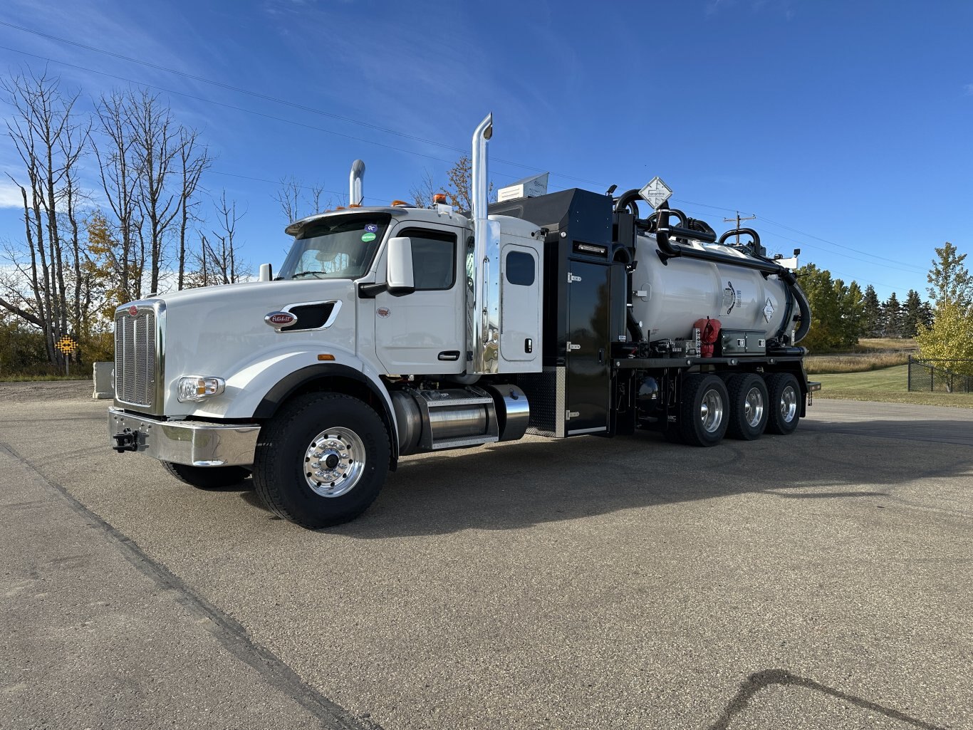 2025 Peterbilt 567 Custom Vac Combo Vac