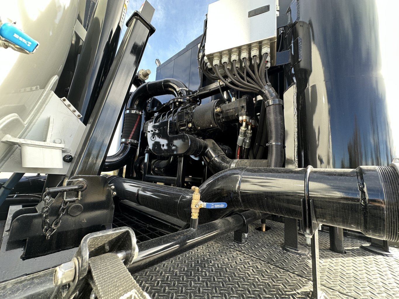 2025 Peterbilt 567 Custom Vac Combo Vac