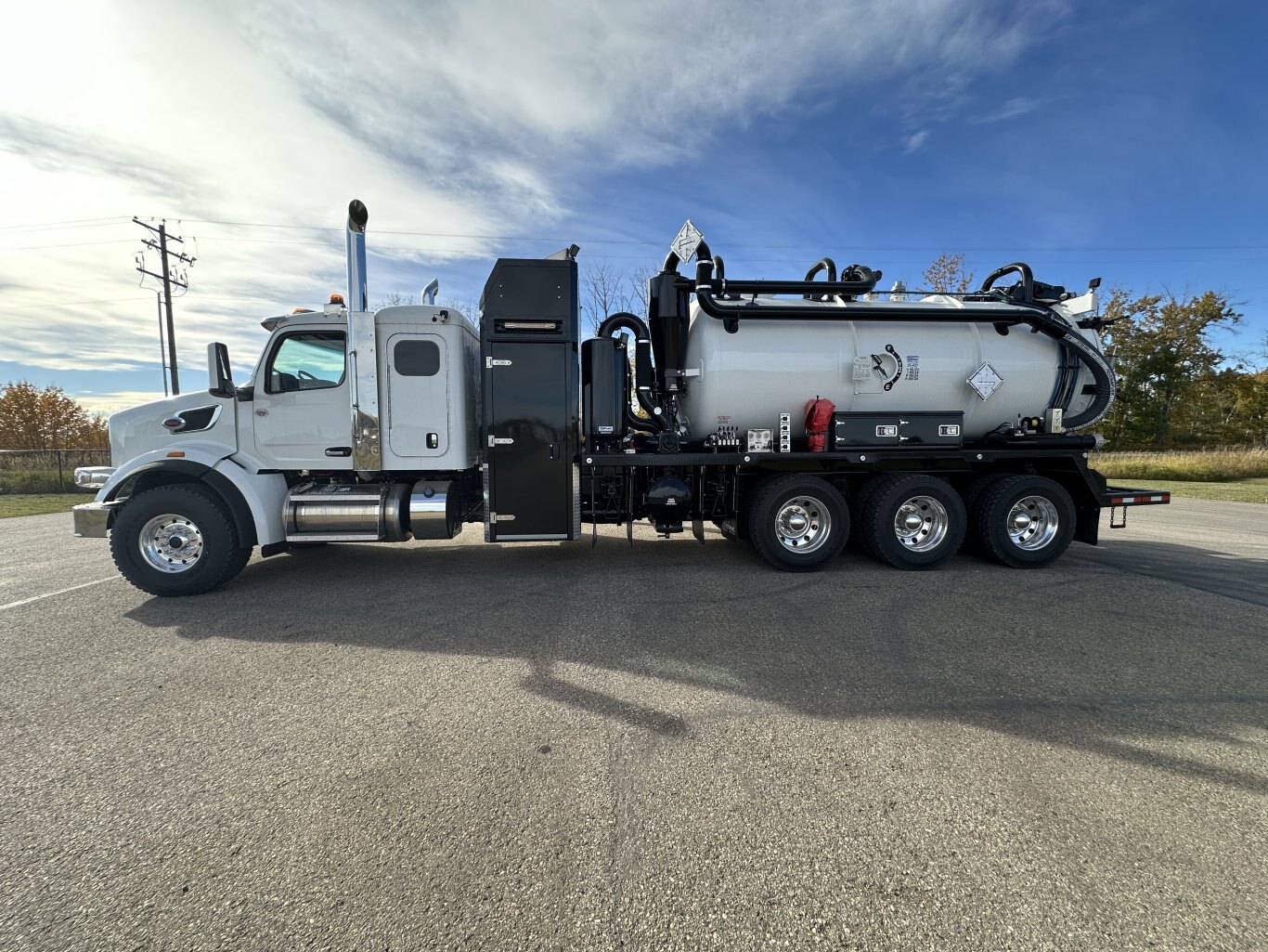 2025 Peterbilt 567 Custom Vac Combo Vac